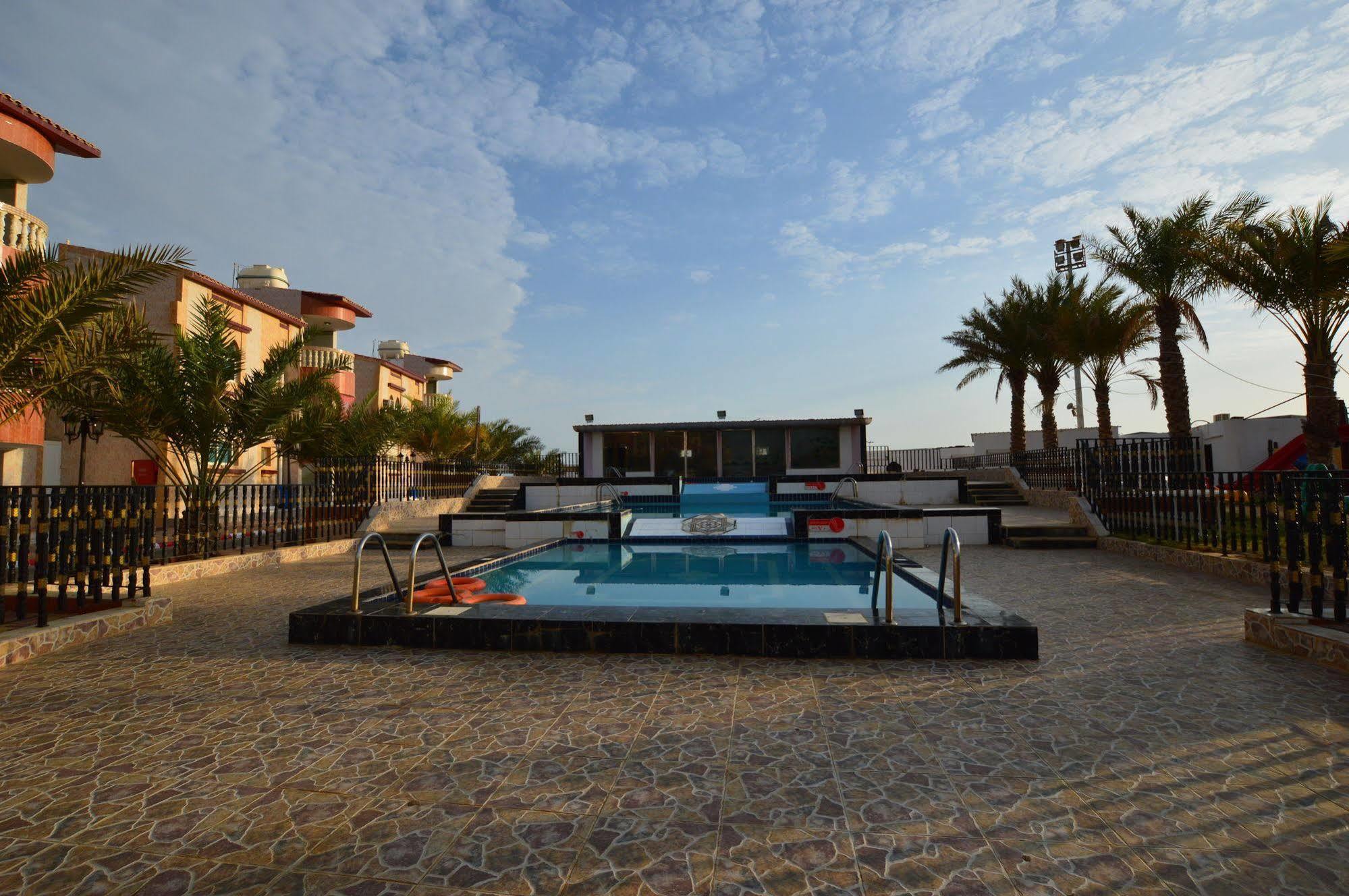 Al Ahmadi Plaza Resort Yanbu Ngoại thất bức ảnh
